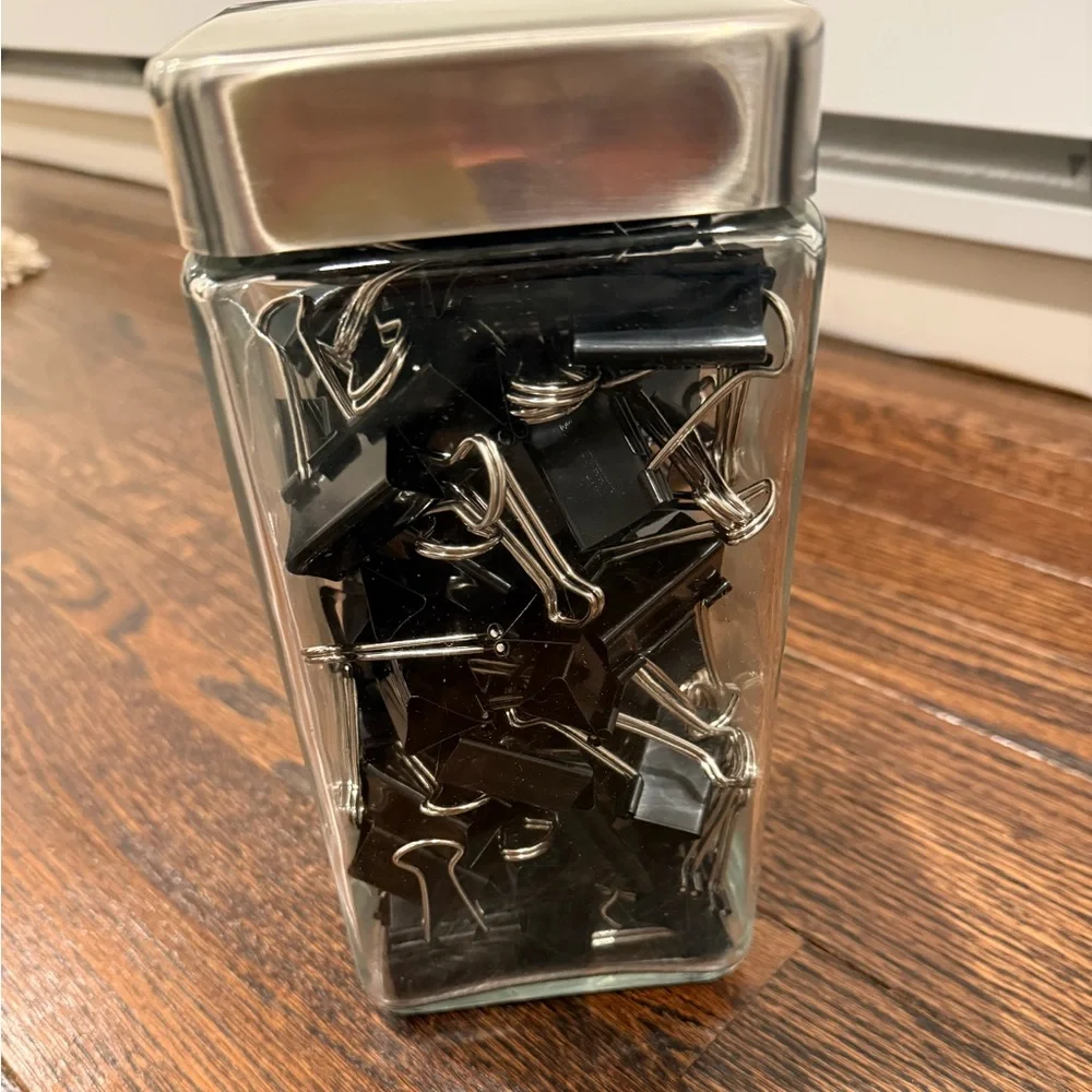 GORGEOUS CRATE AND BARREL GLASS JAR FILLED WITH 85 AVERY MEDIUM BINDER CLIPS